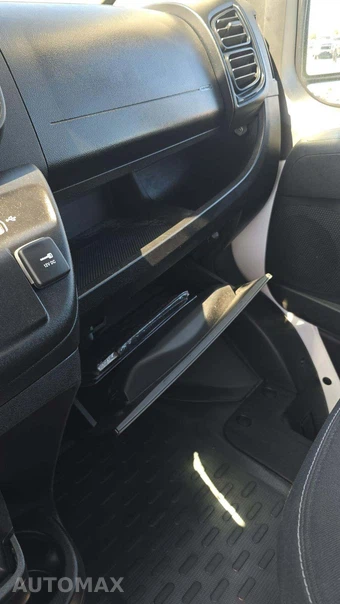 2025 Ram ProMaster 2500 Cargo Van Tradesman w/Passenger Seat Low Roof 136.0" WB - miniatura 20