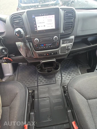 2025 Ram ProMaster 2500 Cargo Van Tradesman w/Passenger Seat Low Roof 136.0" WB - miniatura 11