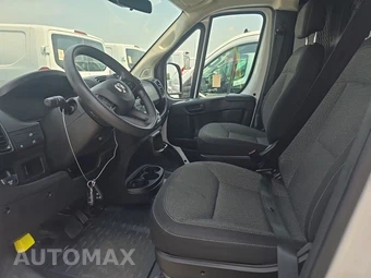 2025 Ram ProMaster 2500 Cargo Van Tradesman w/Passenger Seat Low Roof 136.0" WB - miniatura 7