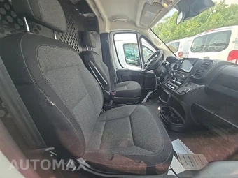 2025 Ram ProMaster 2500 Cargo Van Tradesman w/Passenger Seat Low Roof 136.0" WB - miniatura 8