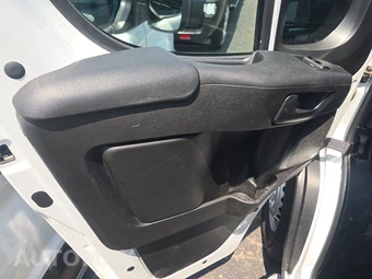 2025 Ram ProMaster 2500 Cargo Van Tradesman w/Passenger Seat Low Roof 136.0" WB - miniatura 9