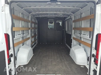 2025 Ram ProMaster 2500 Cargo Van Tradesman w/Passenger Seat Low Roof 136.0" WB - miniatura 15