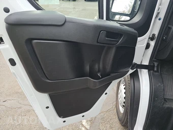 2025 Ram ProMaster 2500 Cargo Van Tradesman w/Passenger Seat Low Roof 136.0" WB - miniatura 9