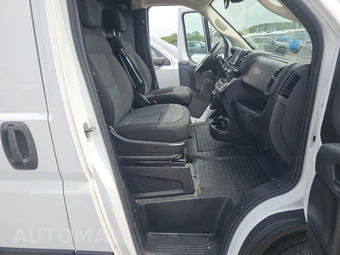 2025 Ram ProMaster 2500 Cargo Van Tradesman w/Passenger Seat Low Roof 136.0" WB - miniatura 8