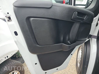 2025 Ram ProMaster 2500 Cargo Van Tradesman w/Passenger Seat Low Roof 136.0" WB - miniatura 9