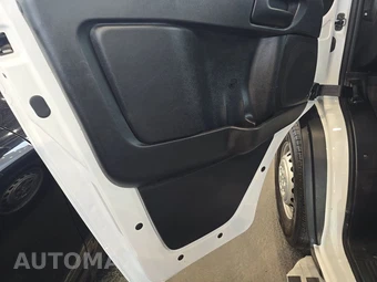 2025 Ram ProMaster 2500 Cargo Van Tradesman w/Passenger Seat Low Roof 136.0" WB - miniatura 9