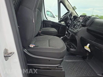 2025 Ram ProMaster 2500 Cargo Van Tradesman w/Passenger Seat Low Roof 136.0" WB - miniatura 8