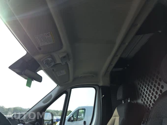 2025 Ram ProMaster 2500 Cargo Van Tradesman w/Passenger Seat Low Roof 136.0" WB - miniatura 16