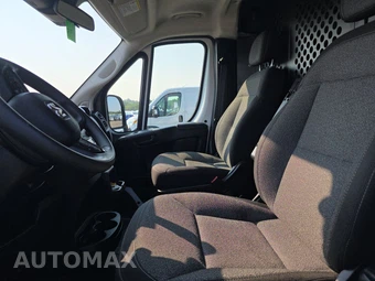 2025 Ram ProMaster 2500 Cargo Van Tradesman w/Passenger Seat Low Roof 136.0" WB - miniatura 7