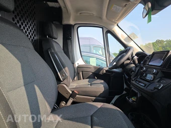 2025 Ram ProMaster 2500 Cargo Van Tradesman w/Passenger Seat Low Roof 136.0" WB - miniatura 8