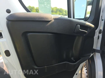 2025 Ram ProMaster 2500 Cargo Van Tradesman w/Passenger Seat Low Roof 136.0" WB - miniatura 9