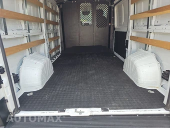 2025 Ram ProMaster 2500 Cargo Van Tradesman w/Passenger Seat Low Roof 136.0" WB - miniatura 16