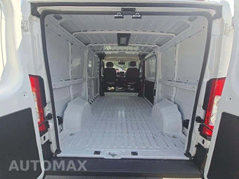 2025 Ram ProMaster 2500 Cargo Van Tradesman w/Passenger Seat Low Roof 136.0" WB - miniatura 13