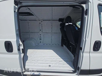 2025 Ram ProMaster 2500 Cargo Van Tradesman w/Passenger Seat Low Roof 136.0" WB - miniatura 15
