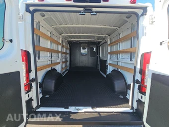 2025 Ram ProMaster 2500 Cargo Van Tradesman w/Passenger Seat Low Roof 136.0" WB - miniatura 16