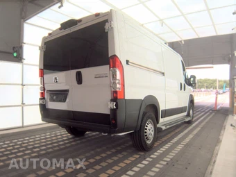 2025 Ram ProMaster 2500 Cargo Van Tradesman w/Passenger Seat Low Roof 136.0" WB - miniatura 4