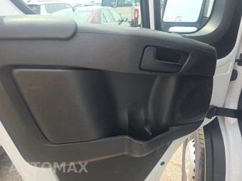 2025 Ram ProMaster 2500 Cargo Van Tradesman w/Passenger Seat Low Roof 136.0" WB - miniatura 9