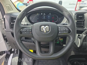 2025 Ram ProMaster 2500 Cargo Van Tradesman w/Passenger Seat Low Roof 136.0" WB - miniatura 10