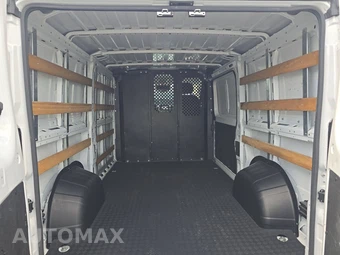 2025 Ram ProMaster 2500 Cargo Van Tradesman w/Passenger Seat Low Roof 136.0" WB - miniatura 15