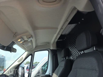 2025 Ram ProMaster 2500 Cargo Van Tradesman w/Passenger Seat Low Roof 136.0" WB - miniatura 17