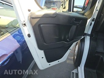 2025 Ram ProMaster 2500 Cargo Van Tradesman w/Passenger Seat Low Roof 136.0" WB - miniatura 9