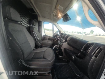 2025 Ram ProMaster 2500 Cargo Van Tradesman w/Passenger Seat Low Roof 136.0" WB - miniatura 8