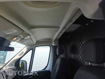 2025 Ram ProMaster 2500 Cargo Van Tradesman w/Passenger Seat Low Roof 136.0" WB - miniatura 19