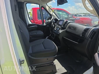 2025 Ram ProMaster 2500 Cargo Van Tradesman w/Passenger Seat Low Roof 136.0" WB - miniatura 8