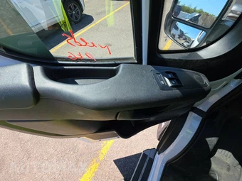2025 Ram ProMaster 2500 Cargo Van Tradesman w/Passenger Seat Low Roof 136.0" WB - miniatura 9