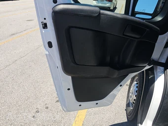 2025 Ram ProMaster 2500 Cargo Van Tradesman w/Passenger Seat Low Roof 136.0" WB - miniatura 9