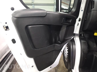 2025 Ram ProMaster 2500 Cargo Van Tradesman w/Passenger Seat Low Roof 136.0" WB - miniatura 9