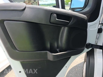2025 Ram ProMaster 2500 Cargo Van Tradesman w/Passenger Seat Low Roof 136.0" WB - miniatura 9