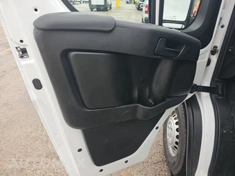 2025 Ram ProMaster 2500 Cargo Van Tradesman w/Passenger Seat Low Roof 136.0" WB - miniatura 9
