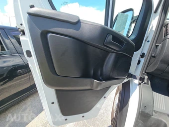 2025 Ram ProMaster 2500 Cargo Van Tradesman w/Passenger Seat Low Roof 136.0" WB - miniatura 9