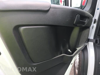 2025 Ram ProMaster 2500 Cargo Van Tradesman w/Passenger Seat Low Roof 136.0" WB - miniatura 9