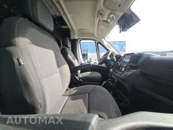 2025 Ram ProMaster 2500 Cargo Van Tradesman w/Passenger Seat Low Roof 136.0" WB - miniatura 8