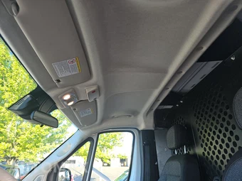 2025 Ram ProMaster 2500 Cargo Van Tradesman w/Passenger Seat Low Roof 136.0" WB - miniatura 17