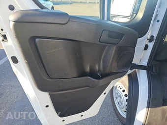 2025 Ram ProMaster 2500 Cargo Van Tradesman w/Passenger Seat Low Roof 136.0" WB - miniatura 9