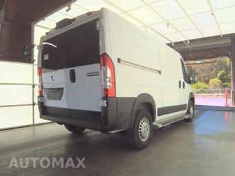 2025 Ram ProMaster 2500 Cargo Van Tradesman w/Passenger Seat Low Roof 136.0" WB - miniatura 4
