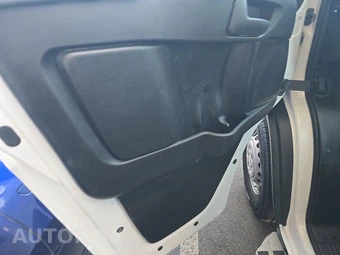 2025 Ram ProMaster 2500 Cargo Van Tradesman w/Passenger Seat Low Roof 136.0" WB - miniatura 9