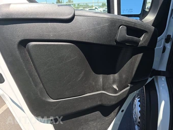 2025 Ram ProMaster 2500 Cargo Van Tradesman w/Passenger Seat Low Roof 136.0" WB - miniatura 9