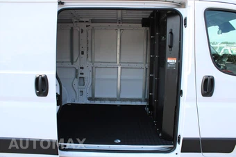 2025 Ram ProMaster 2500 Cargo Van Tradesman w/Passenger Seat Low Roof 136.0" WB - miniatura 11