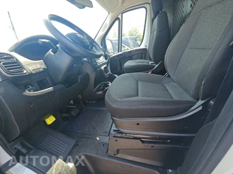 2025 Ram ProMaster 2500 Cargo Van Tradesman w/Passenger Seat Low Roof 136.0" WB - miniatura 7