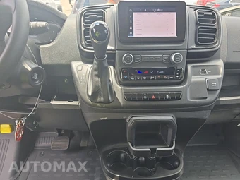 2025 Ram ProMaster 2500 Cargo Van Tradesman w/Passenger Seat Low Roof 136.0" WB - miniatura 11