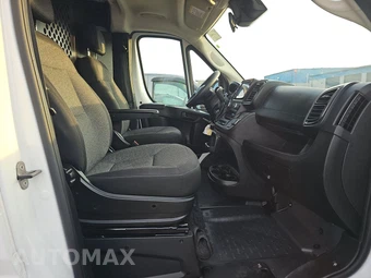 2025 Ram ProMaster 2500 Cargo Van Tradesman w/Passenger Seat Low Roof 136.0" WB - miniatura 8