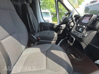 2025 Ram ProMaster 2500 Cargo Van Tradesman w/Passenger Seat Low Roof 136.0" WB - miniatura 8