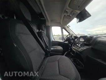 2025 Ram ProMaster 2500 Cargo Van Tradesman w/Passenger Seat Low Roof 136.0" WB - miniatura 8