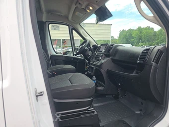 2025 Ram ProMaster 2500 Cargo Van Tradesman w/Passenger Seat Low Roof 136.0" WB - miniatura 8