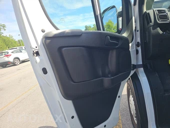 2025 Ram ProMaster 2500 Cargo Van Tradesman w/Passenger Seat Low Roof 136.0" WB - miniatura 9