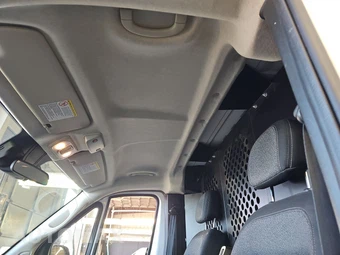 2025 Ram ProMaster 2500 Cargo Van Tradesman w/Passenger Seat Low Roof 136.0" WB - miniatura 17